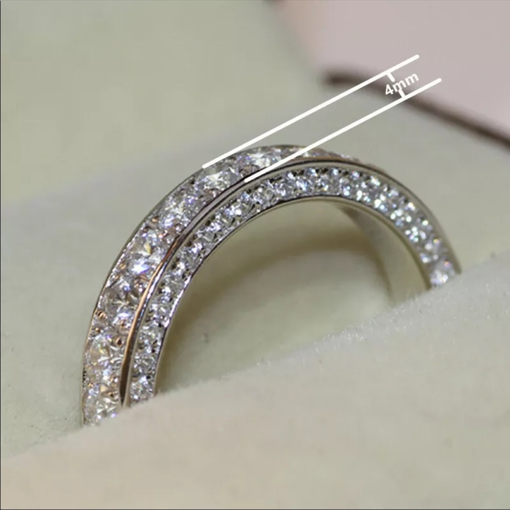 New Gorgeous 925 Silver White Sapphire Ring - Picture 3 of 6